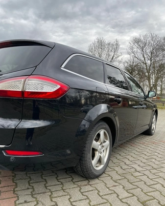 Ford Mondeo cena 31500 przebieg: 272000, rok produkcji 2012 z Oleśnica małe 106